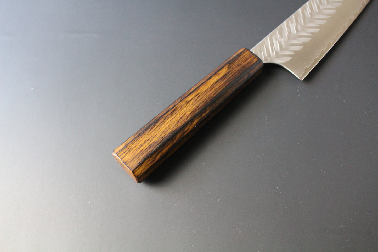 Yoshimi Kato - SG2 V hammered kiritsuke Gyuto Knife 210mm with lacquered burned oak handle