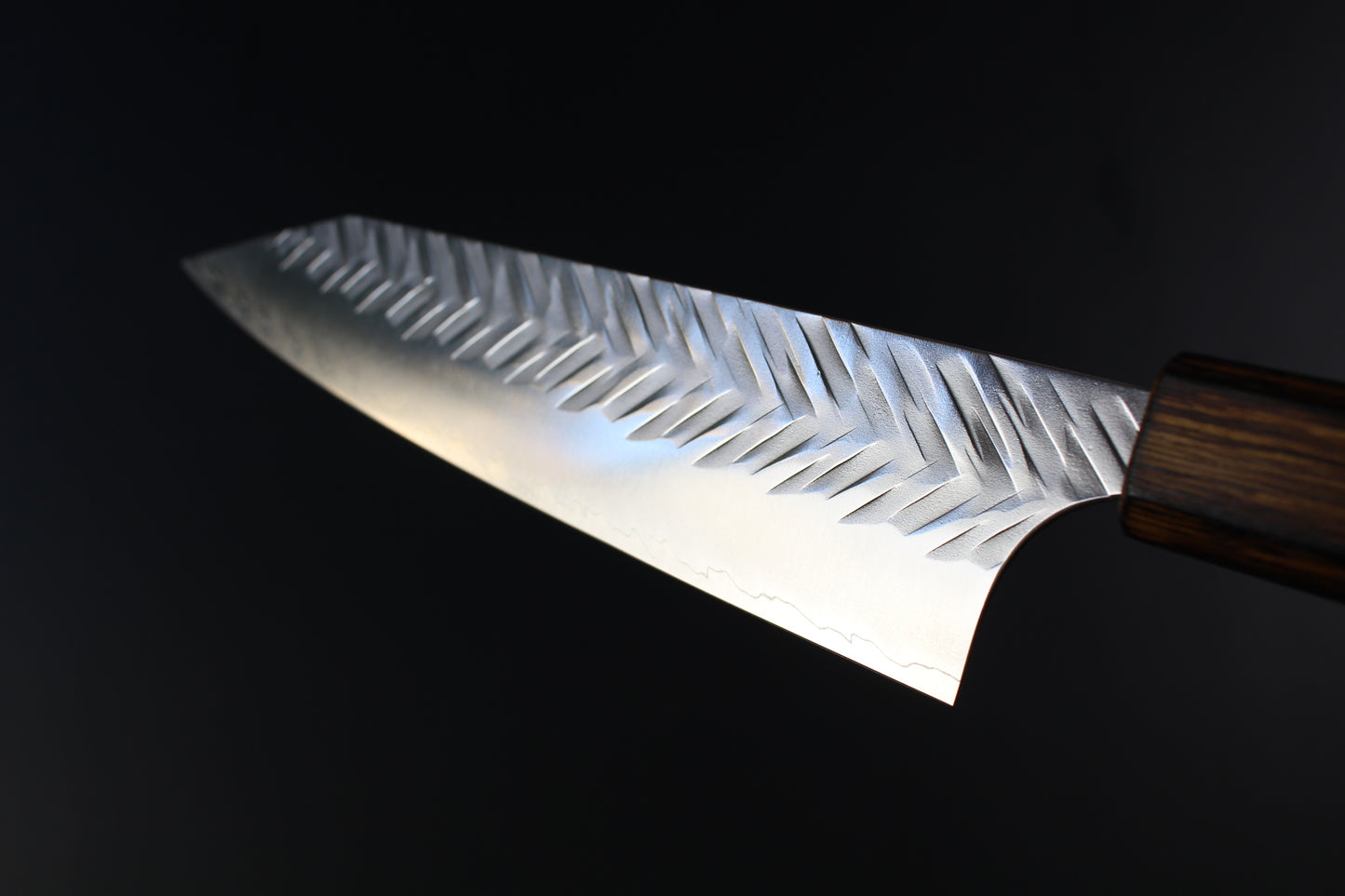 Yoshimi Kato - SG2 V hammered kiritsuke Gyuto Knife 210mm with lacquered burned oak handle