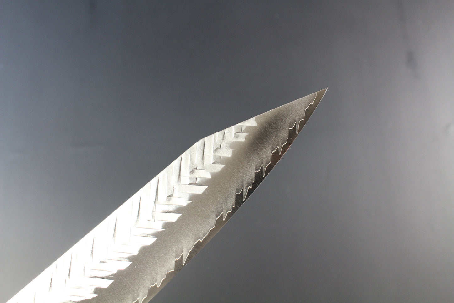 Yoshimi Kato - SG2 V hammered kiritsuke Gyuto Knife 210mm with lacquered burned oak handle