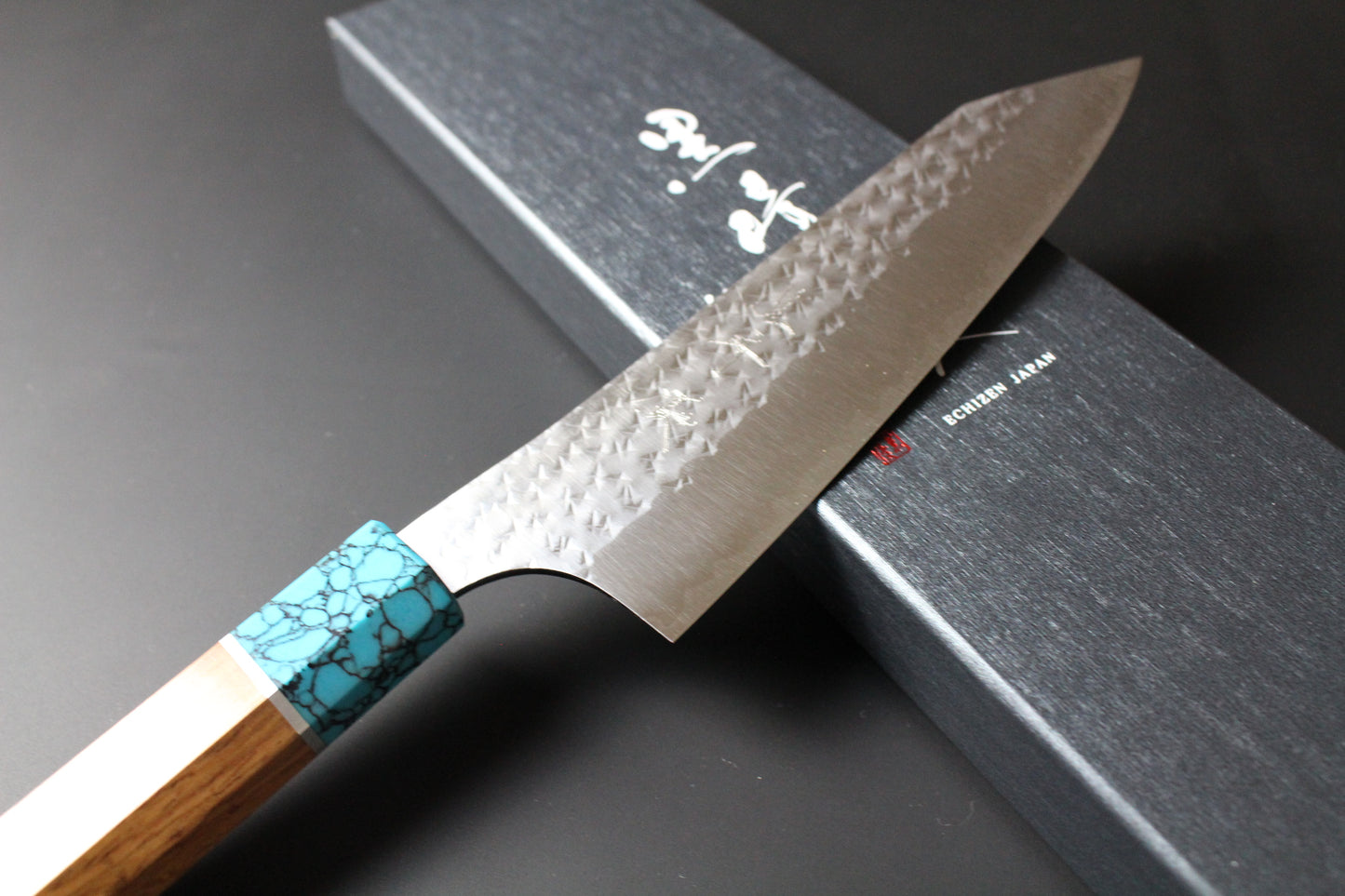 Yu Kurosaki - SG2 Hammered "Senko Ei" Bunka Knife 170mm with wenge handle turquoise ferrule