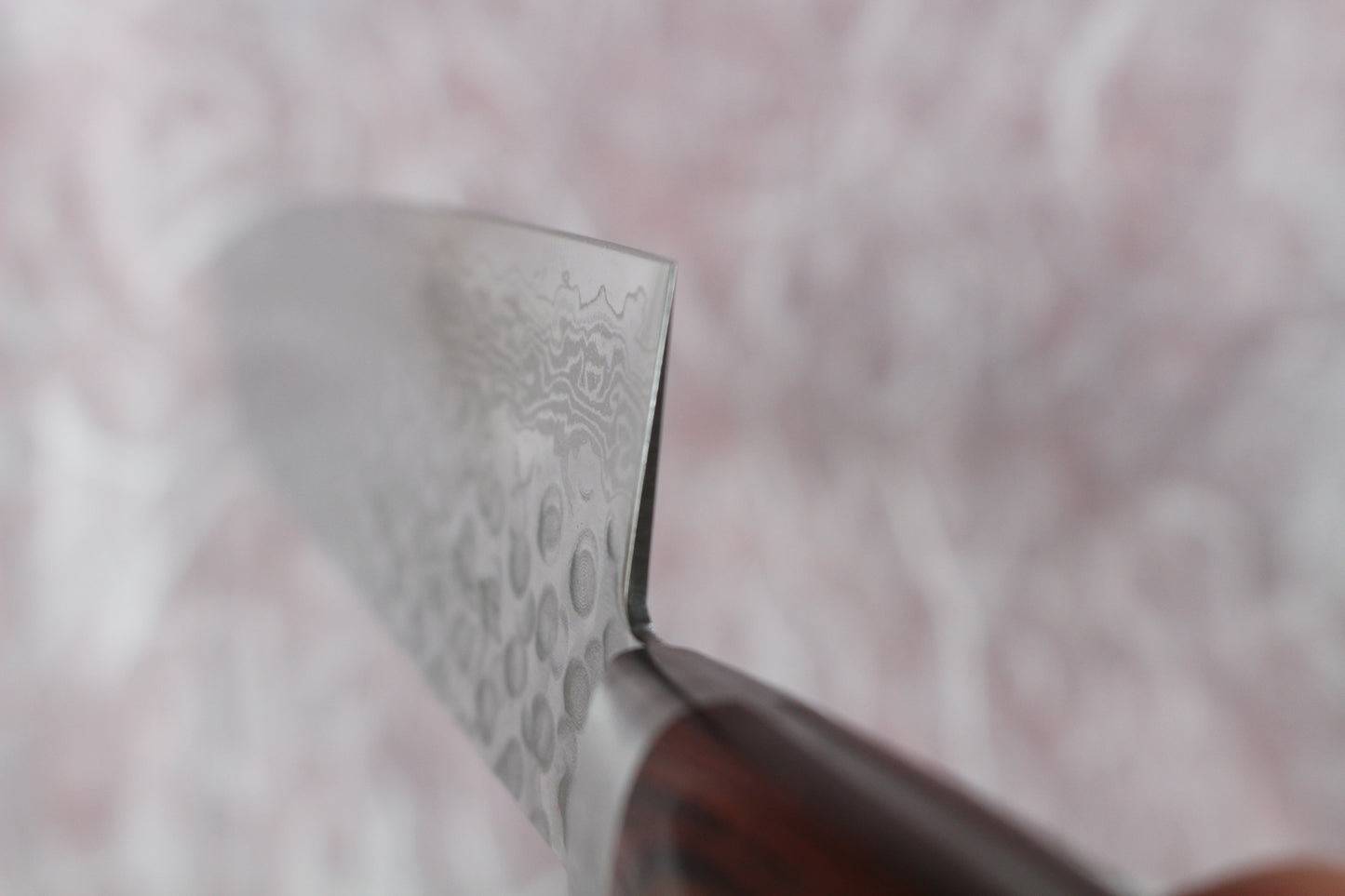 Mikazuki - VG10 hammered damascus Santoku Knife 180mm