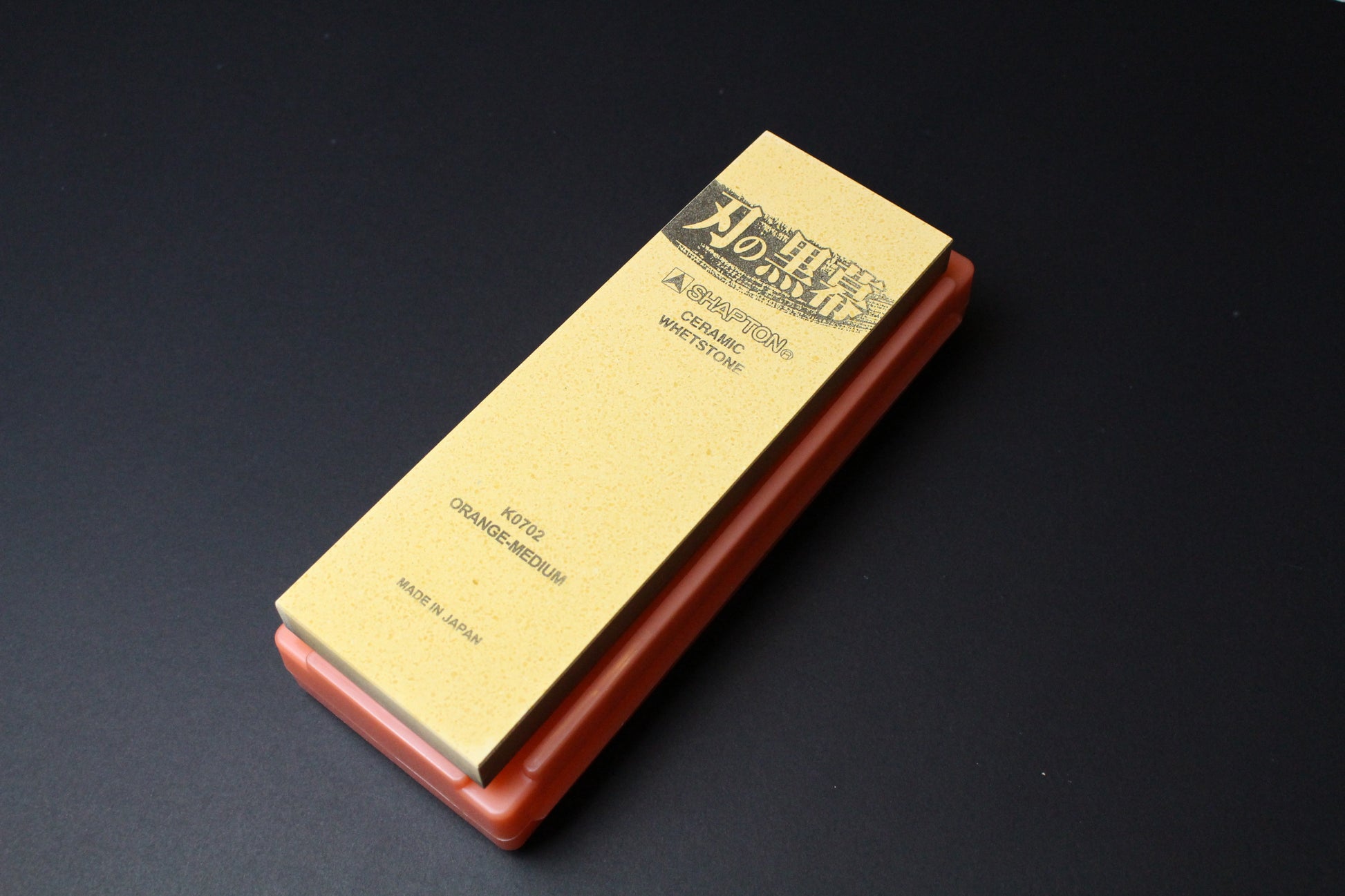 Shapton Kuromaku #1000 storage case used as a sharpening stone holder